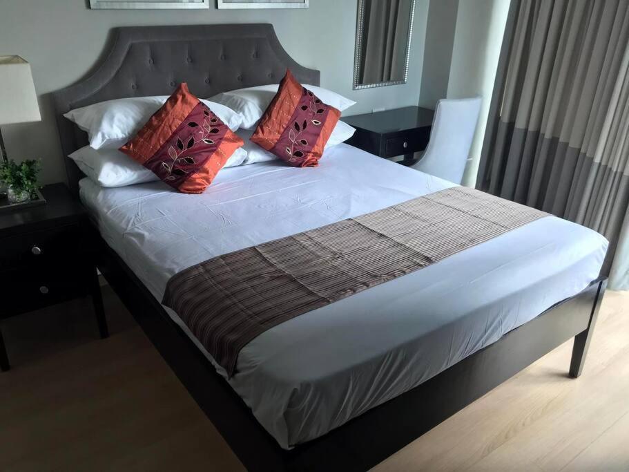 Spacious Bgc 2 Bedroom With A View มะนิลา ภายนอก รูปภาพ